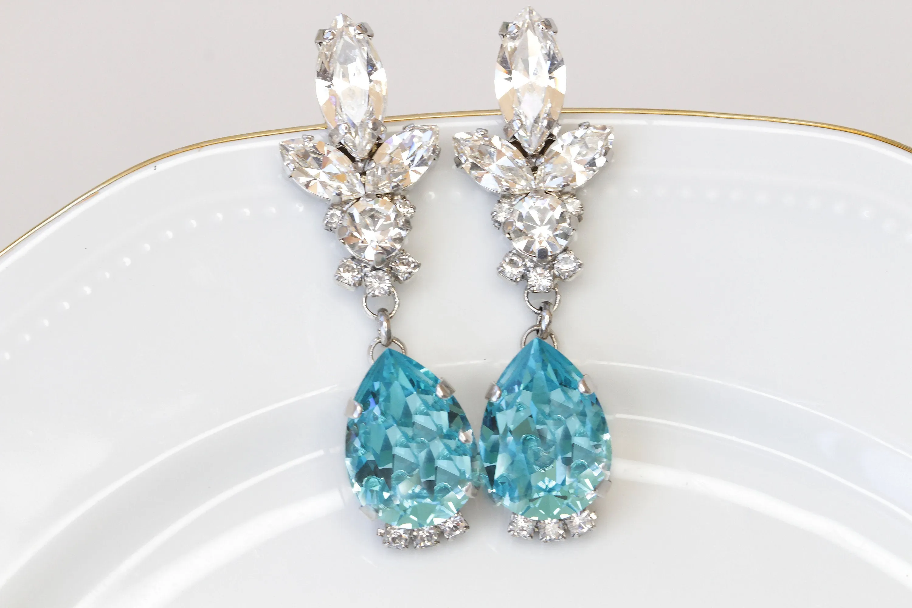 AQUAMARINE DANGLE EARRINGS