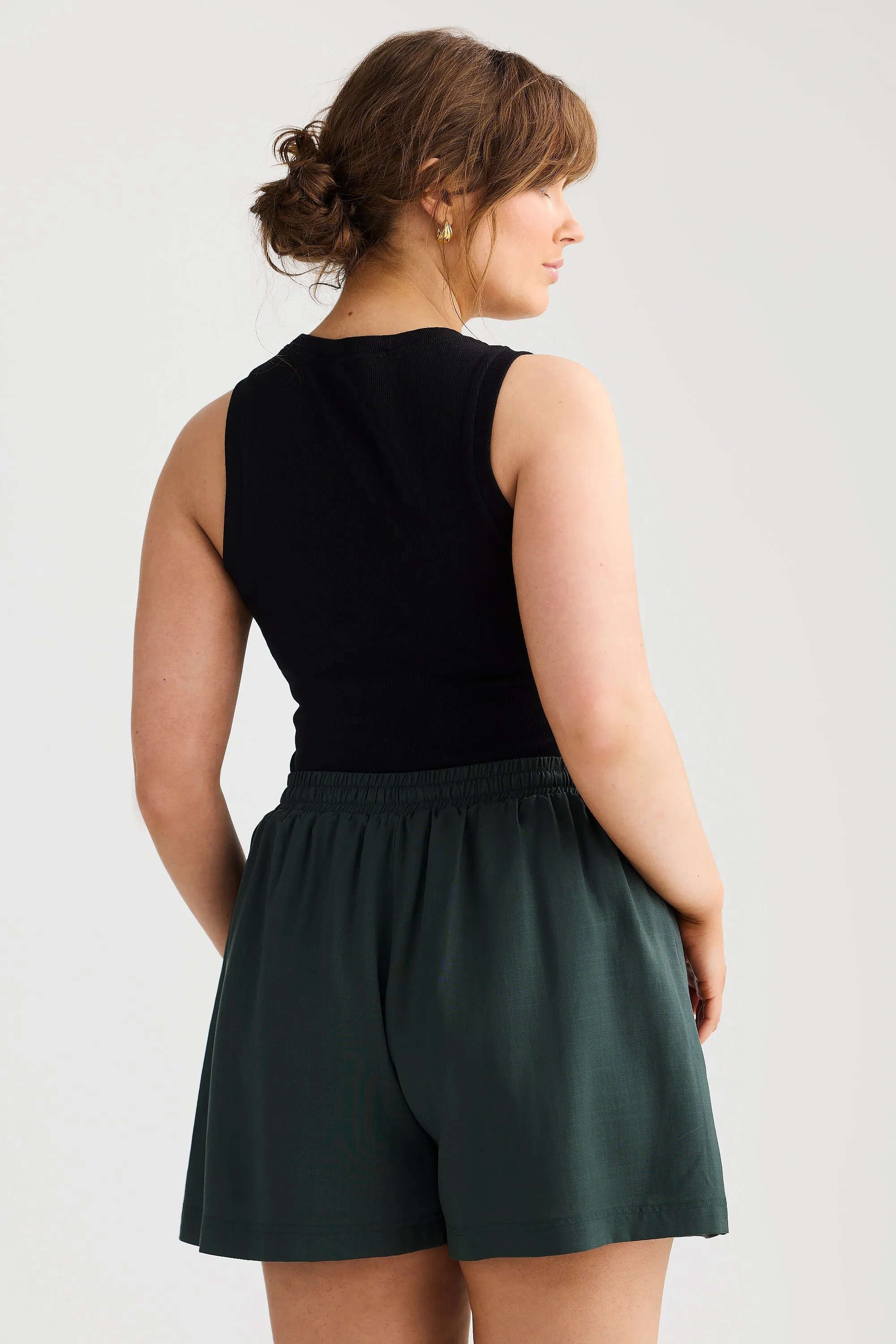 Core Relaxed Short - Pine Green